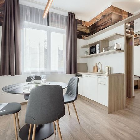 Elemental Retreats - Wood & Water Studios Budapest Esterno foto