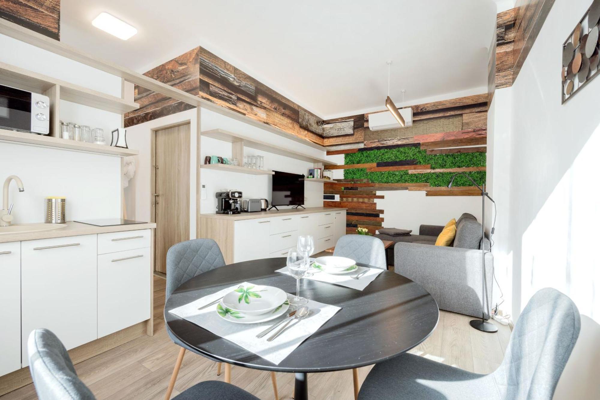 Elemental Retreats - Wood & Water Studios Budapest Esterno foto